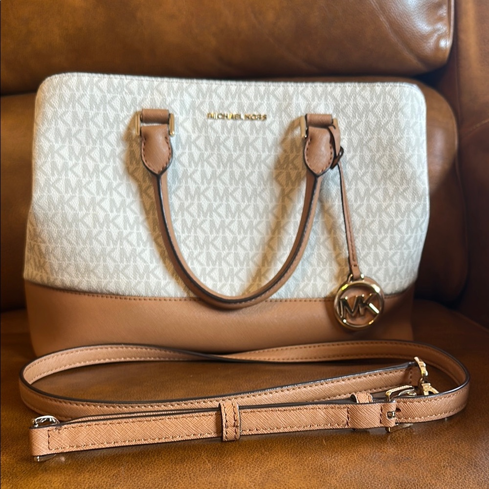 Michael Kors Savannah Large Satchel
